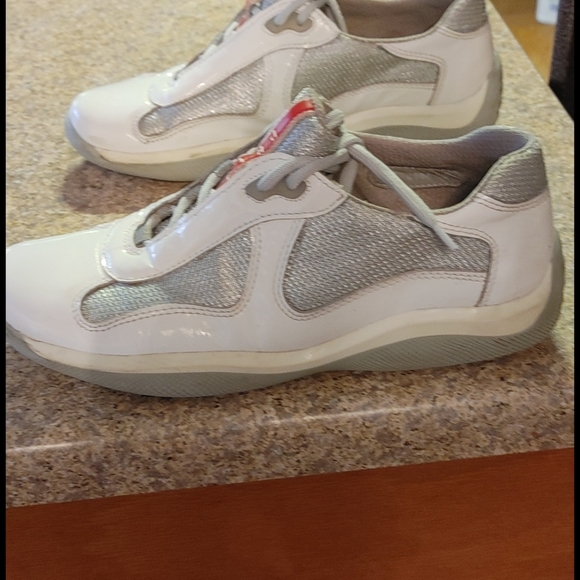 Authentic PRADA SHOES - Picture 3 of 9